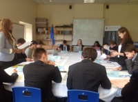 Eleanor and Mazino presenting their case.jpg